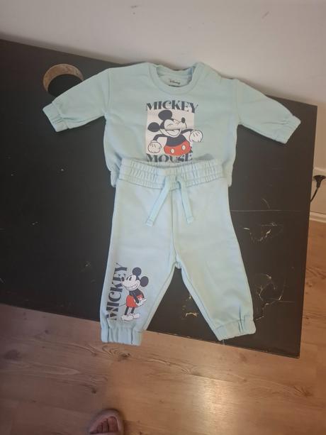 Predaj oblečenia, zara,56 / 98