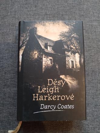 Darcy coates desy leigh harkerove, 