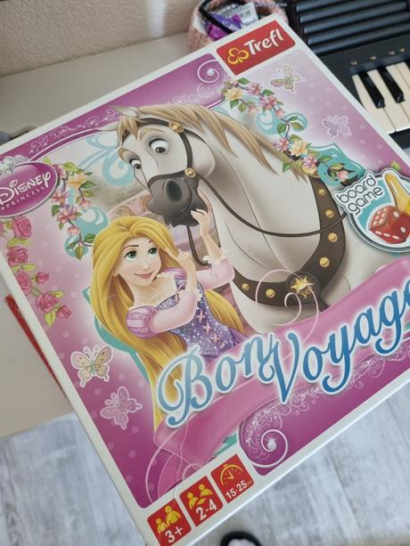 Na vlásku- spoločenská hra bon voyage, 