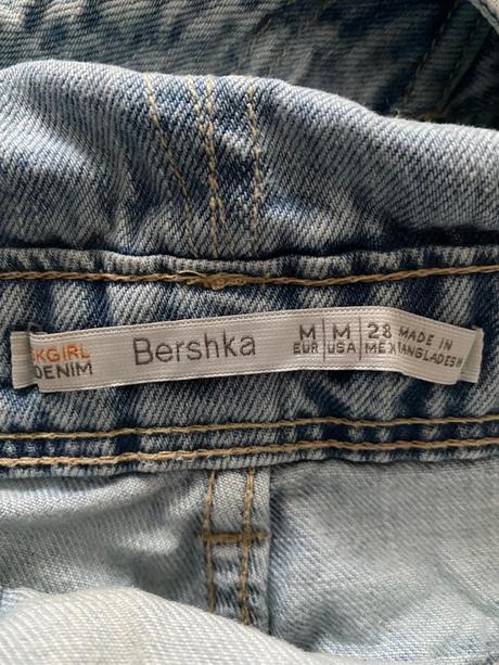Dámske riflové kraťase na traky, bershka,m