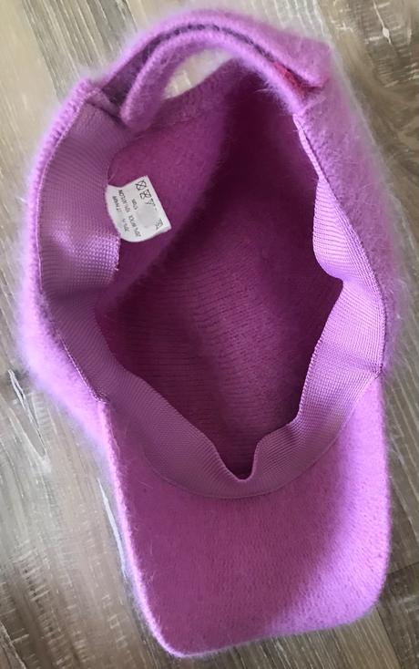 Chlpatá teddy šiltovka, 