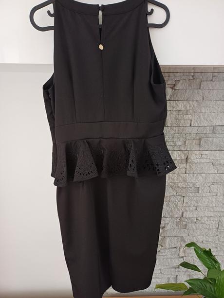 Nove saty imperial, m