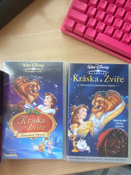 Videokazety 2 kusy iba spolu,