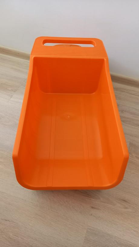 Tatra velka oranzova,