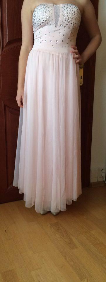 Spolocenske saty, 37