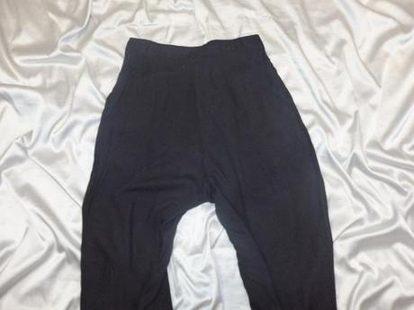 Kvalitné dámske nohavice, 36