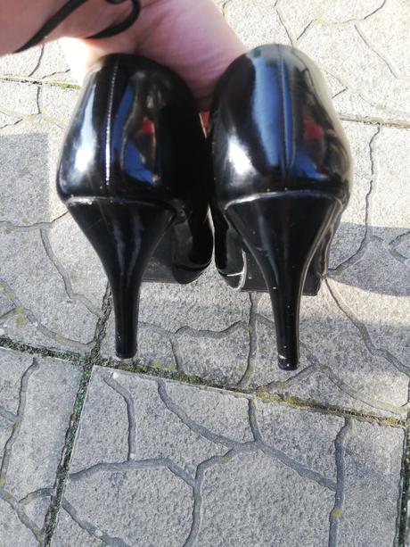 Lakované lodičky, 37