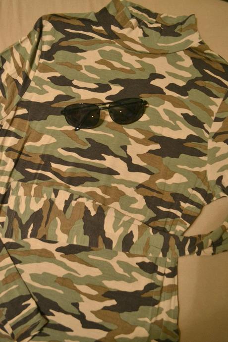 Maskáčové elastické tričko stojačik s/m, m