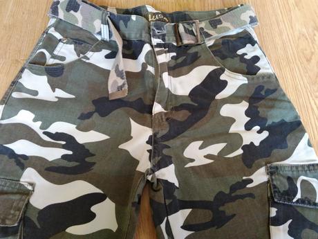 Maskáčové nohavice, 152