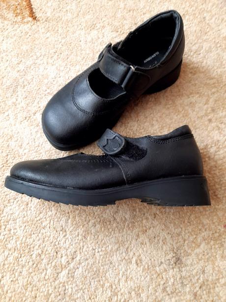 Kožené topánky, 28