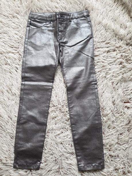 Leskle nohavice, zara,128