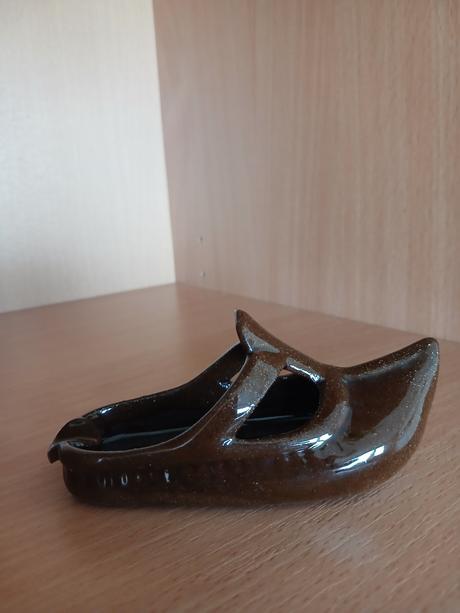Dekorácia starý keramický drevák 12x5 cm, 
