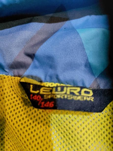 Nepremokavá tenká vetrovka, lewro,140