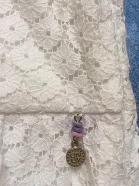 Čipkované šaty, only,38