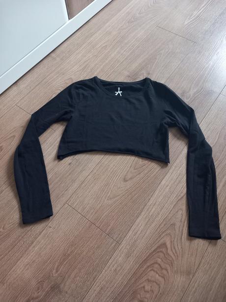 Crop top xs a tričká s, s