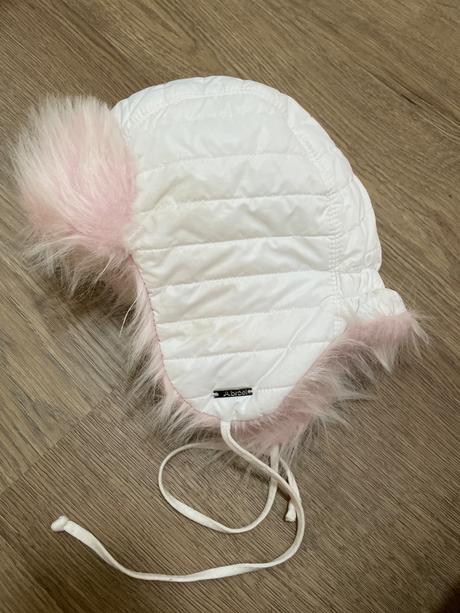 Čiapka s kozusinkou, broel,110