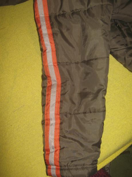 204  hnedá vetrovka , kenvelo,128