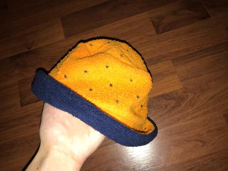 Teplý klobúčik, 80