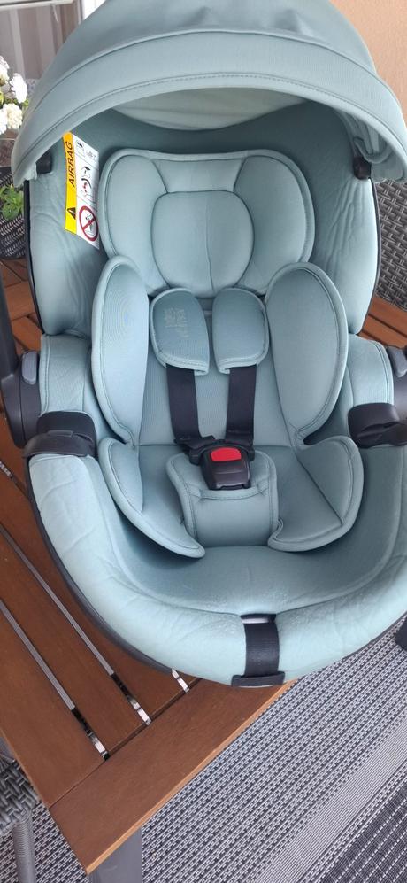 Vajíčko britax, britax