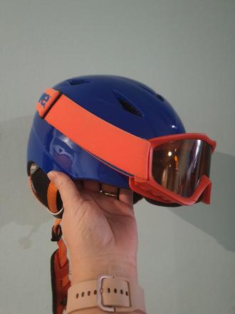 Lyžiarska helma, uvex,s