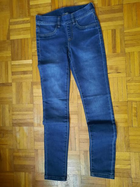 Dievčenské rifle/ džegíny, takko,146