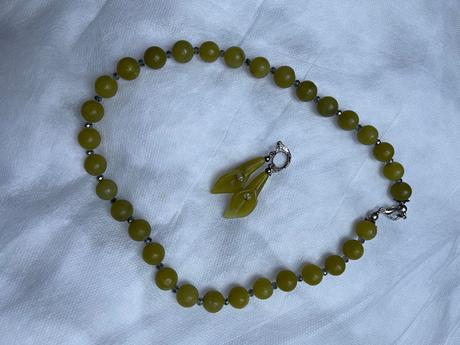 Nahrdelnik +nausnice, 