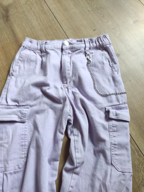 Kapsáče, reserved,146