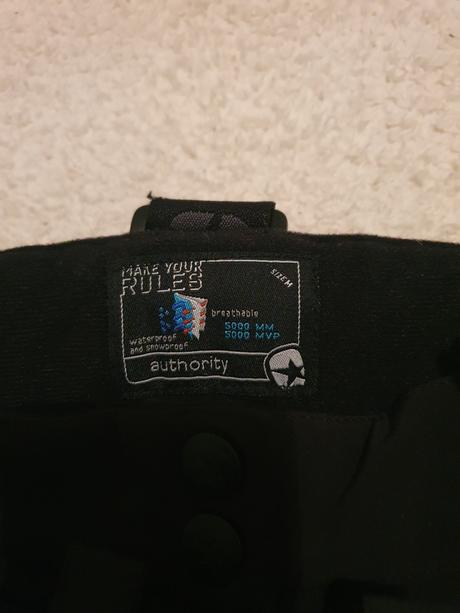 Oteplovačky, authority,m