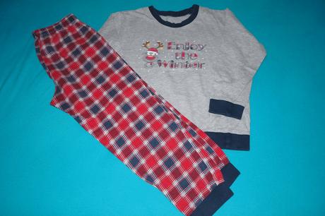 Chlapčenské vianočné pyžamo, 122