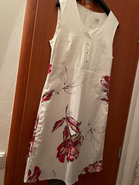 Nádherne elegantne letné saty, m