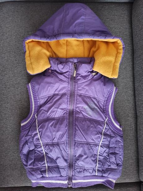 Vesta zateplená veľ. 104 - pekný stav, 104