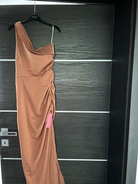 Spoločenské šaty, s