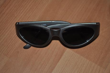 Slnečné okuliare s obalom, 