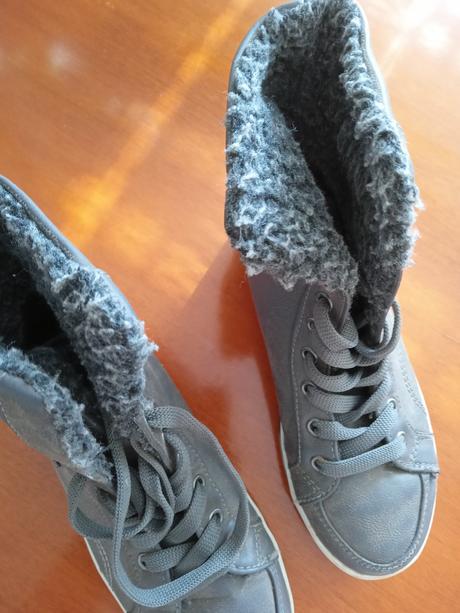 Super topánky pre paradnice, 31