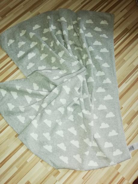 Deka so s obláčikmi, 