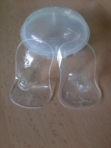 Dojčiace klobúčiky zn. avent, 