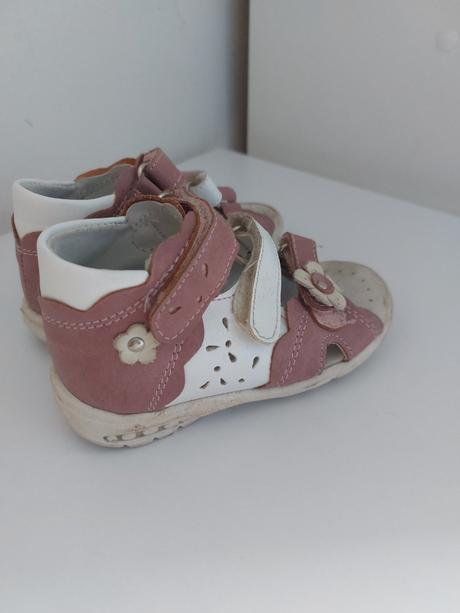 Dievčenské sandálky, kornecki,21