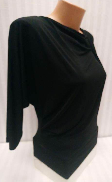 Dámsky čierny elastický top, s