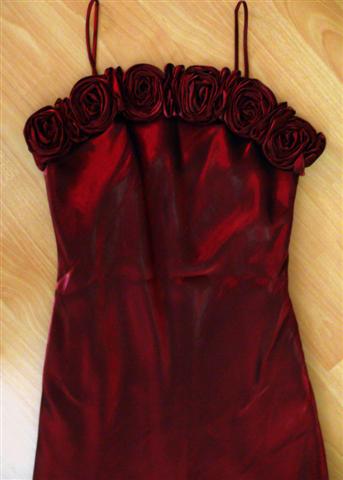 Nádherné slávnostné šaty so šálom - bordové, 36