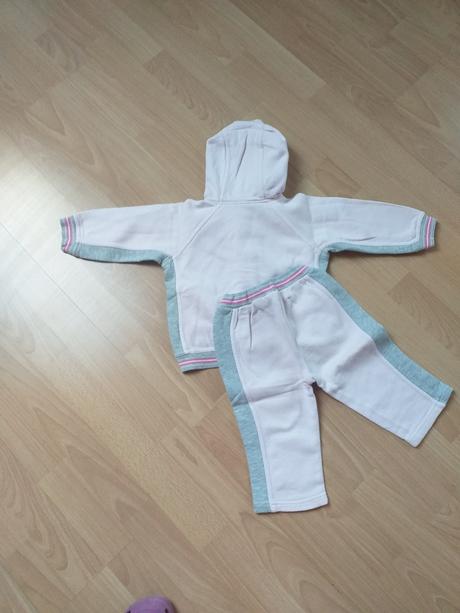 Teplakova supravička, 80