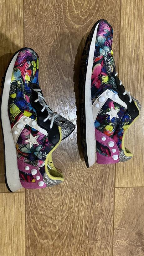 Converse, converse,37