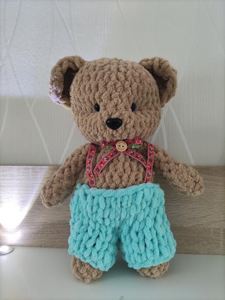 Pletený medvedík s menom dieťatka,