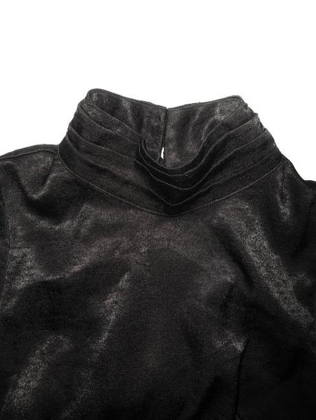 Kraťasový overal s holým chrbtom veľ.40, 40