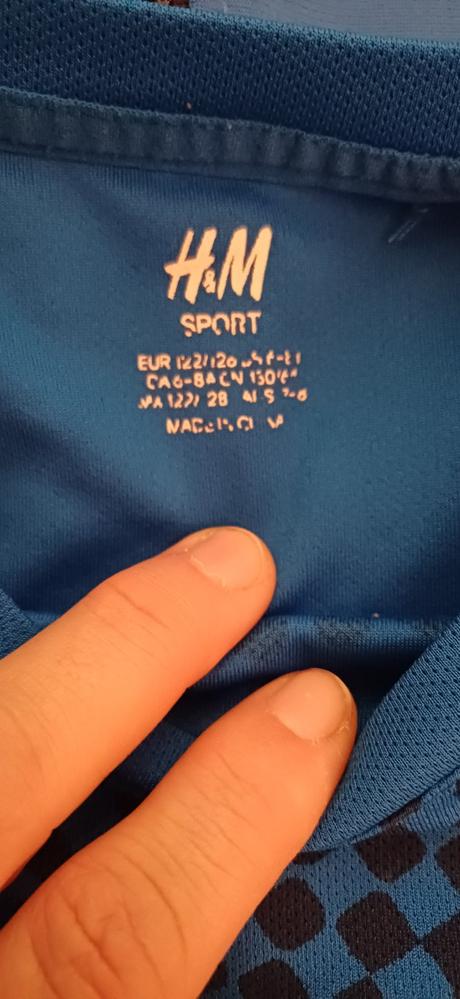 Mikiny a sportove tricka-dresy, 122–134