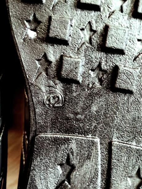 Čierno zlaté botasky, v. 40/41, 42