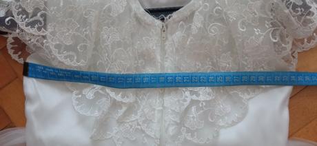 Šaty spoločenské, alebo na 1. sv. prijímanie, 140