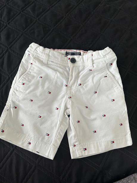 Elegantne kraťasy tommy hilfiger, tommy hilfiger,104