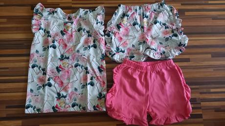 Súprava - tričko + 2x kraťasy, 104