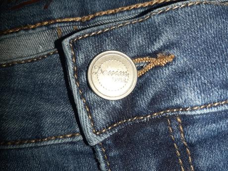 Dámske šortky, takko,28