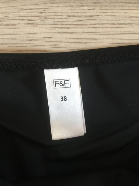 Plavkové šortky, f&f,38